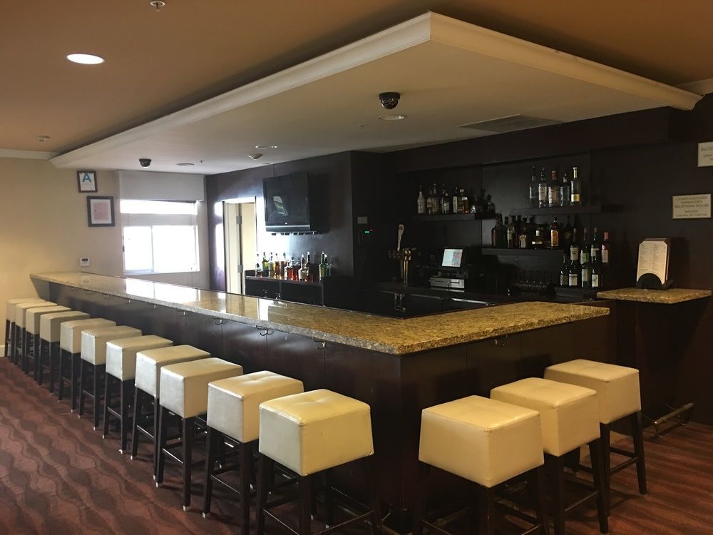 Embassy Suites Valencia Extérieur photo