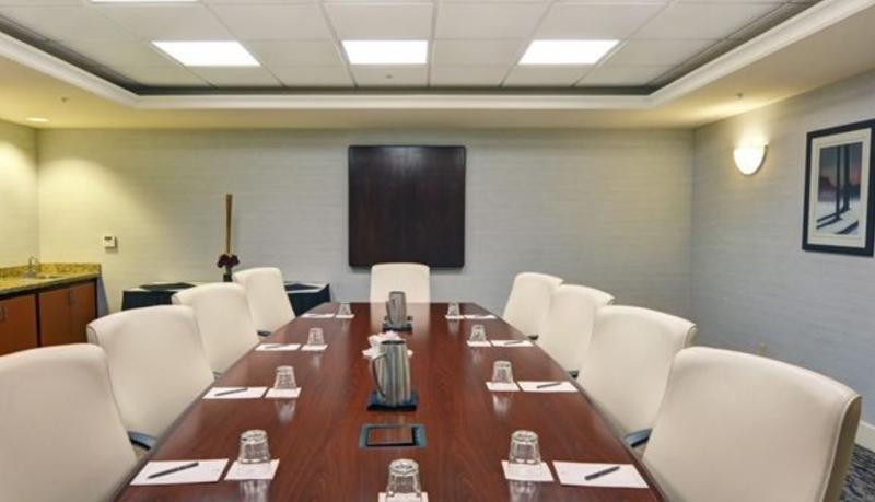 Embassy Suites Valencia Extérieur photo